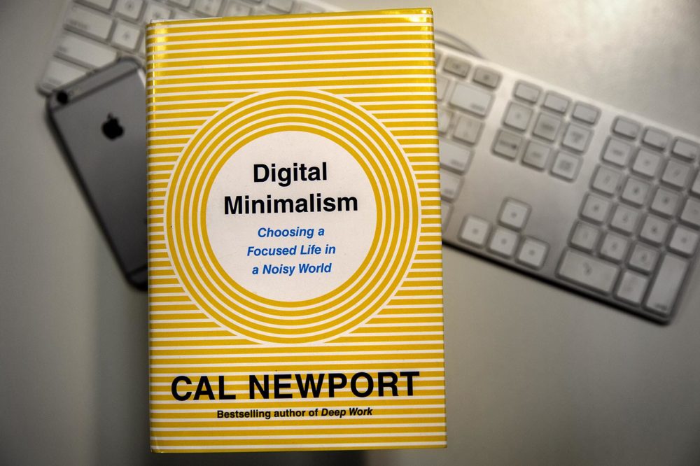 Digital Minimalism by Cal Newport Book Review